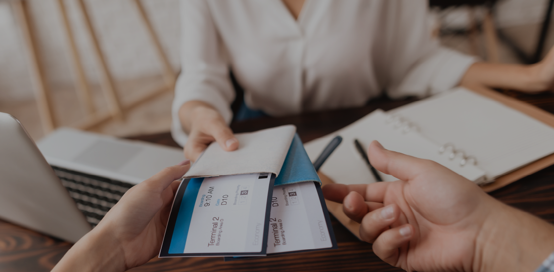 PrivateVillaRentals Agent